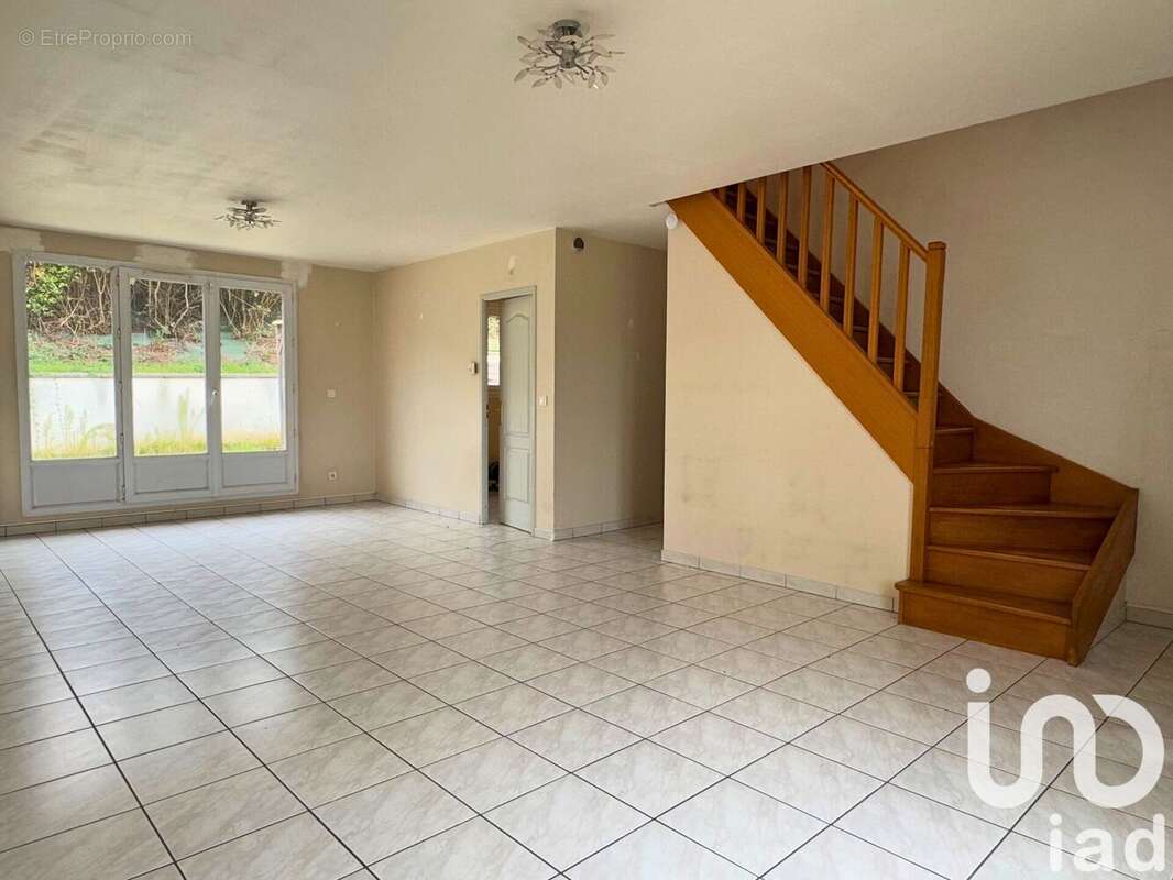 Photo 3 - Maison à LINAS