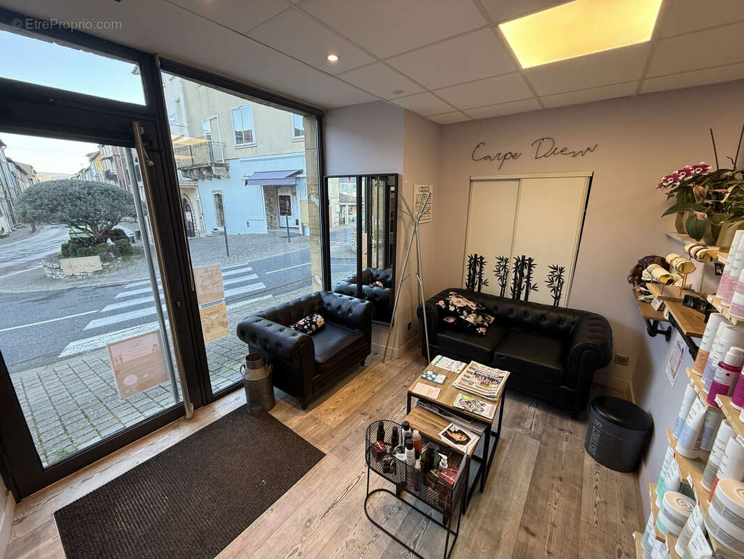 Maison à SAINT-GEORGES-DE-LUZENCON