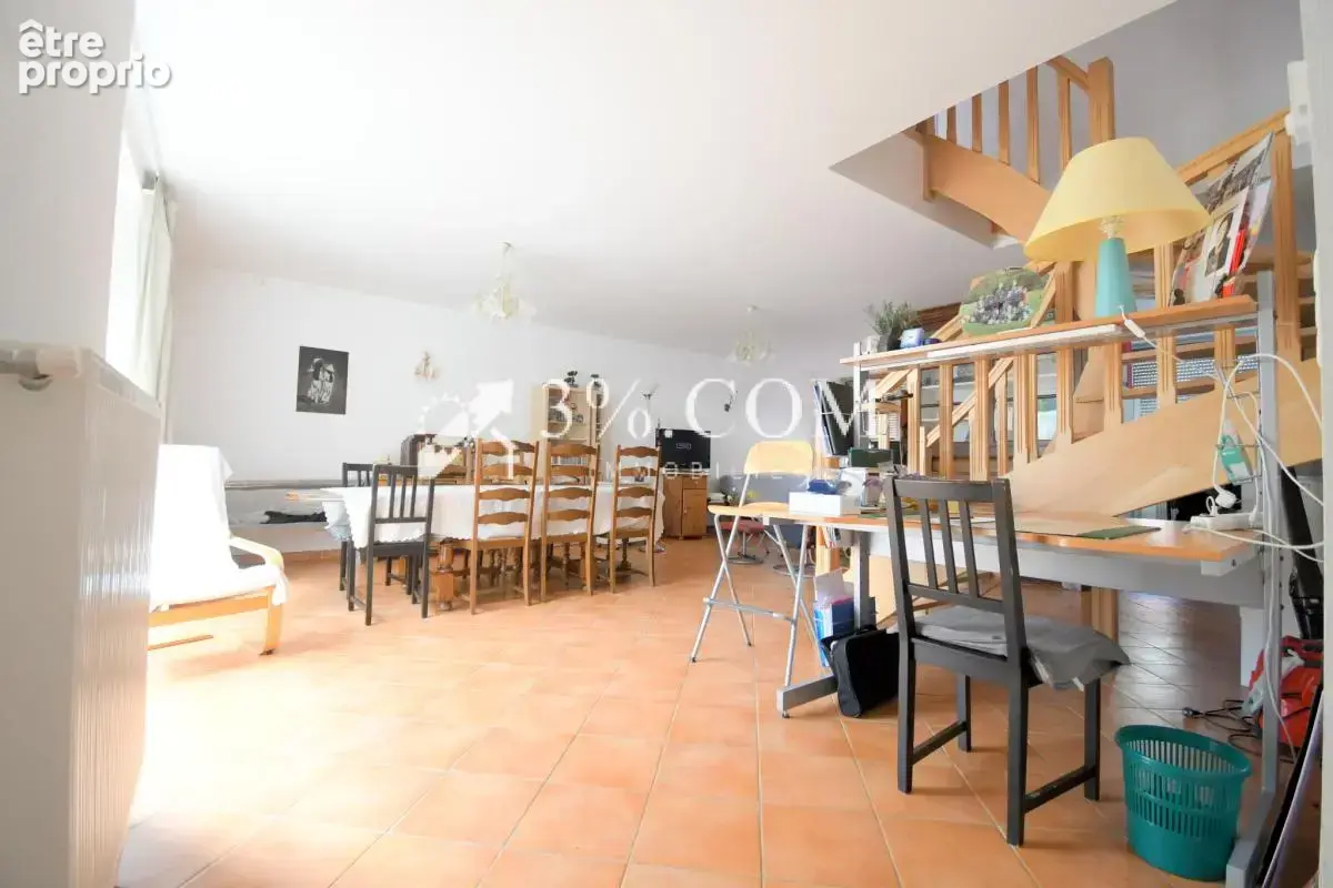 2 maisons pour les prix d'une : Maison familiale  de 1186 m2 - photo 7