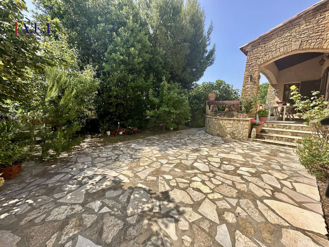 Maison à OLLIOULES