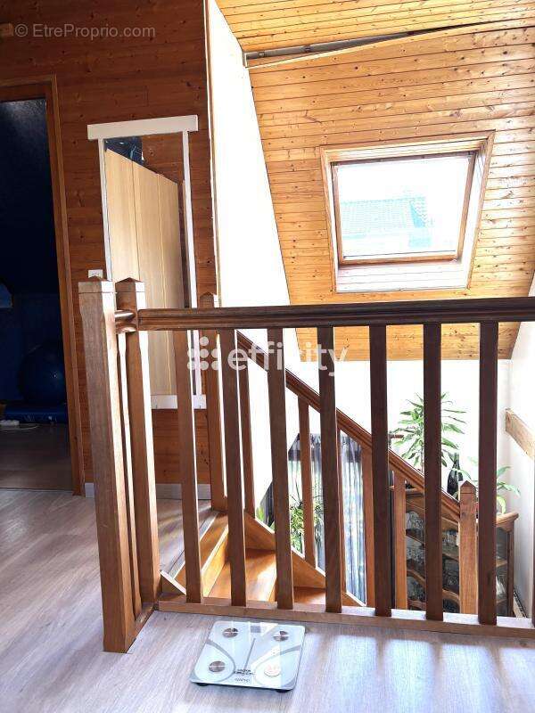 Maison 100 m² à Persan  - photo 9