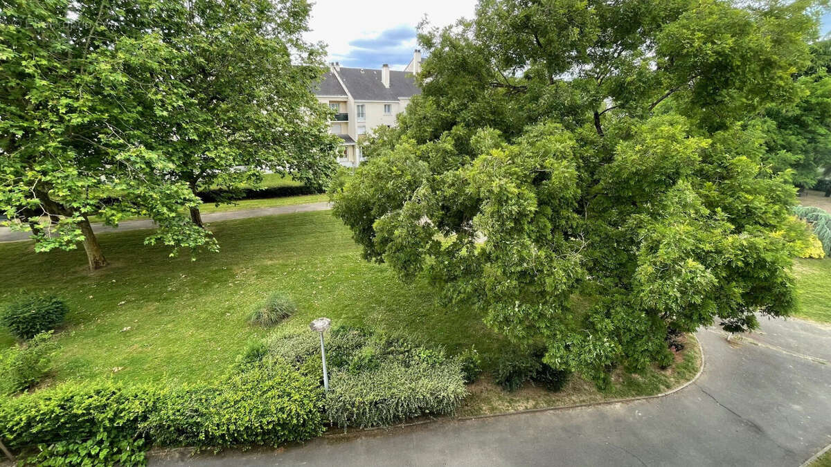 Appartement à SAINT-CYR-SUR-LOIRE