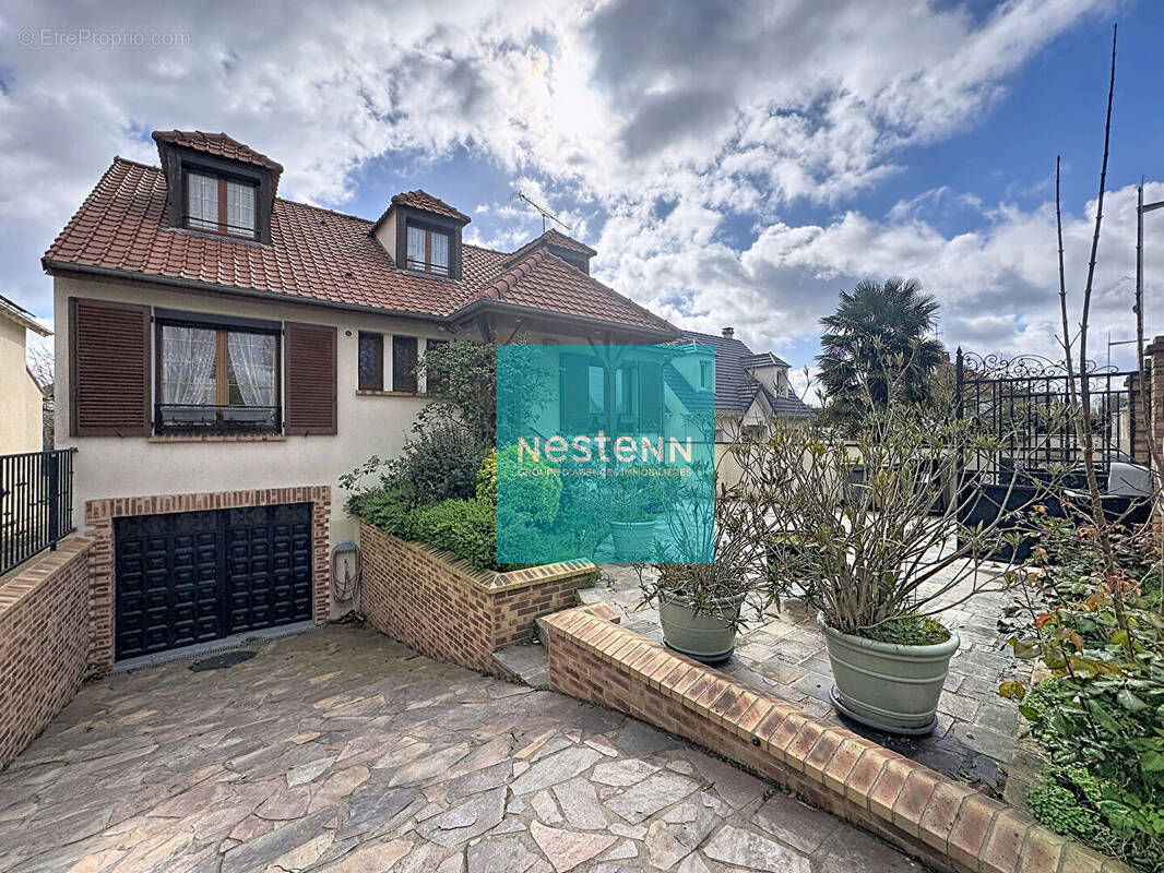 Maison à LE PLESSIS-BOUCHARD