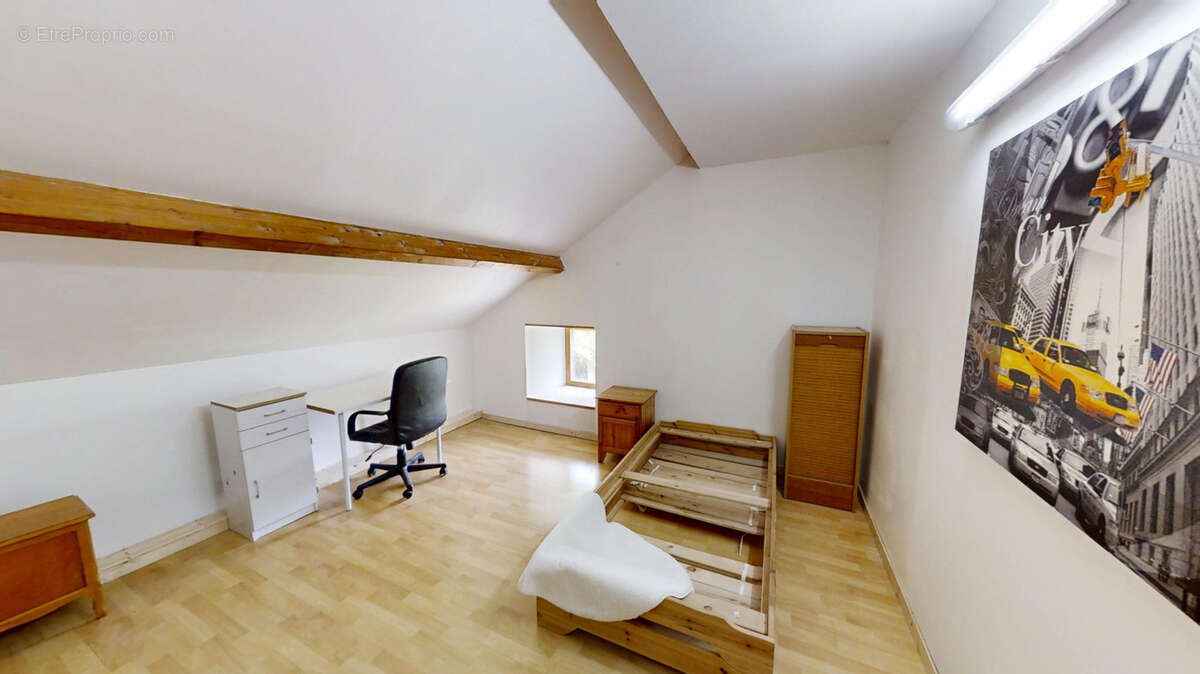 Maison à LA CHAPELLE-LAURENT