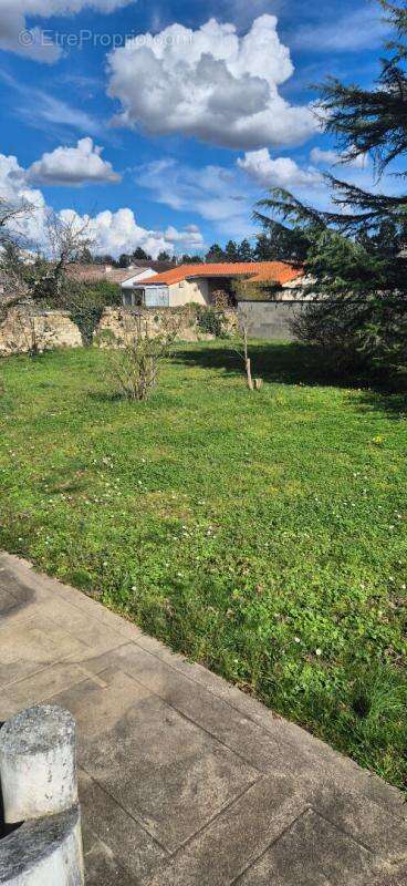 Maison à CHATELLERAULT