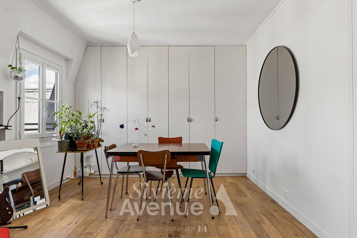 Appartement à PARIS-18E