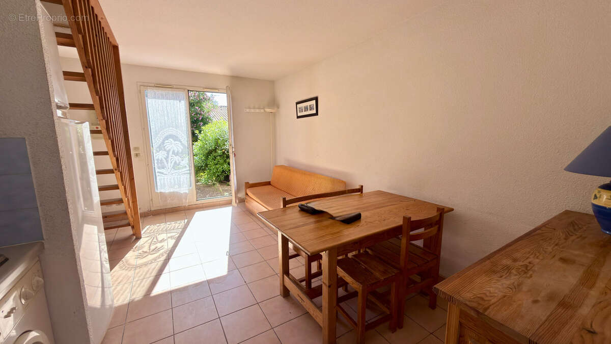 Maison à SAINT-CYPRIEN
