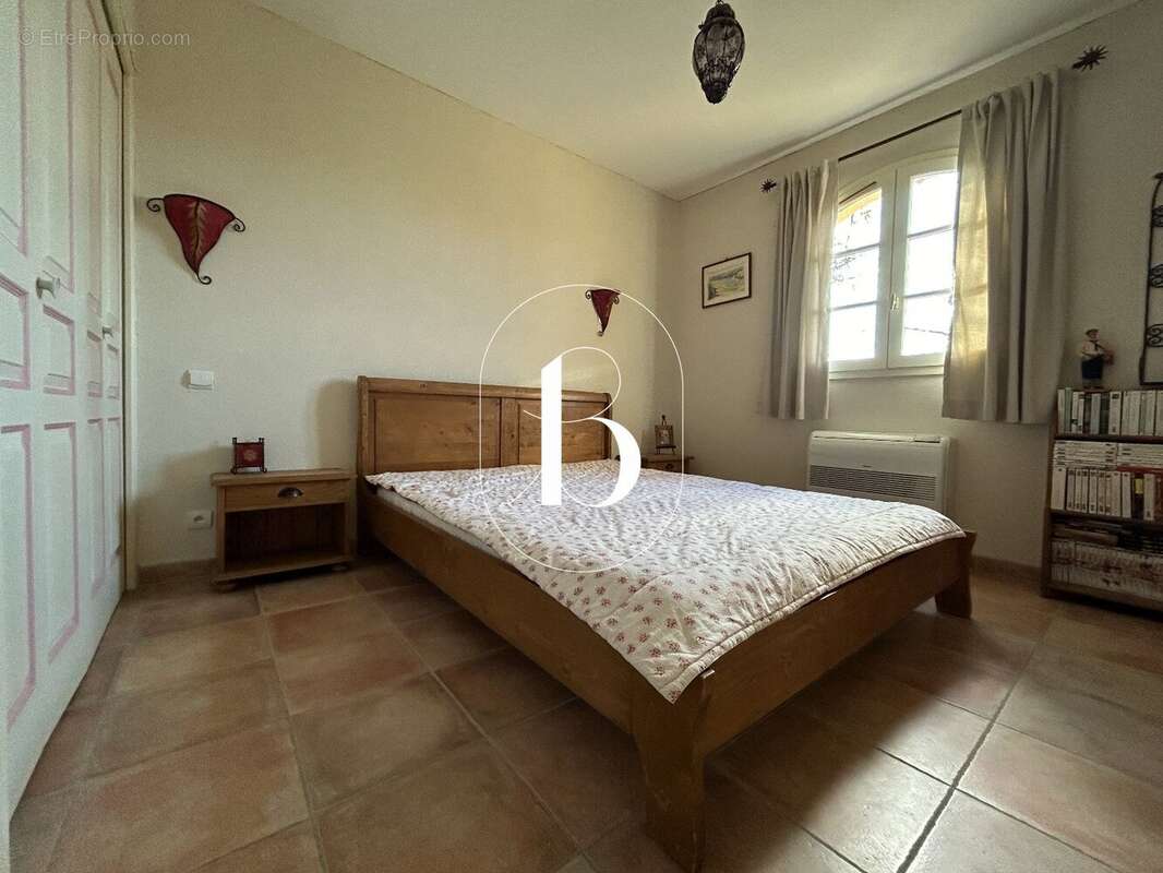Maison à BARJAC
