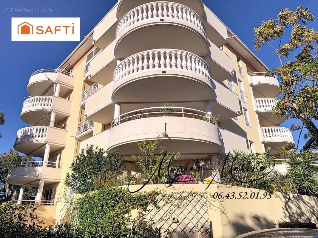 Photo 1 - Appartement à SAINT-RAPHAEL