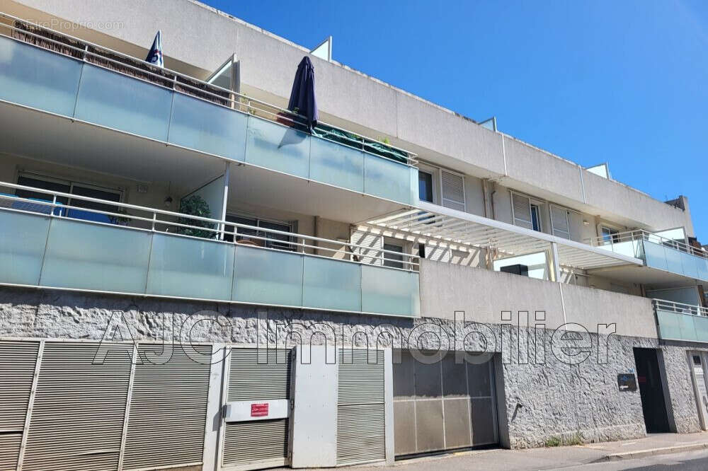 Appartement à CASTELNAU-LE-LEZ