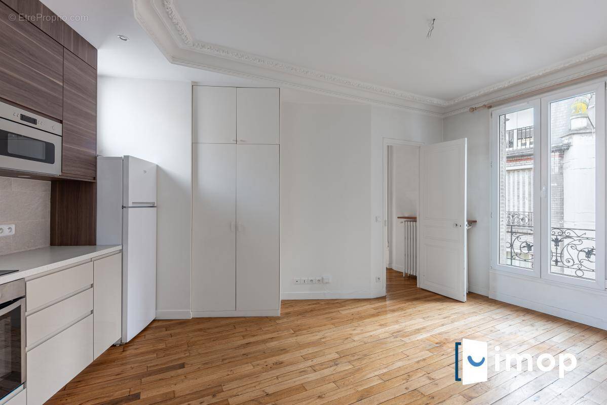 Appartement à PARIS-12E