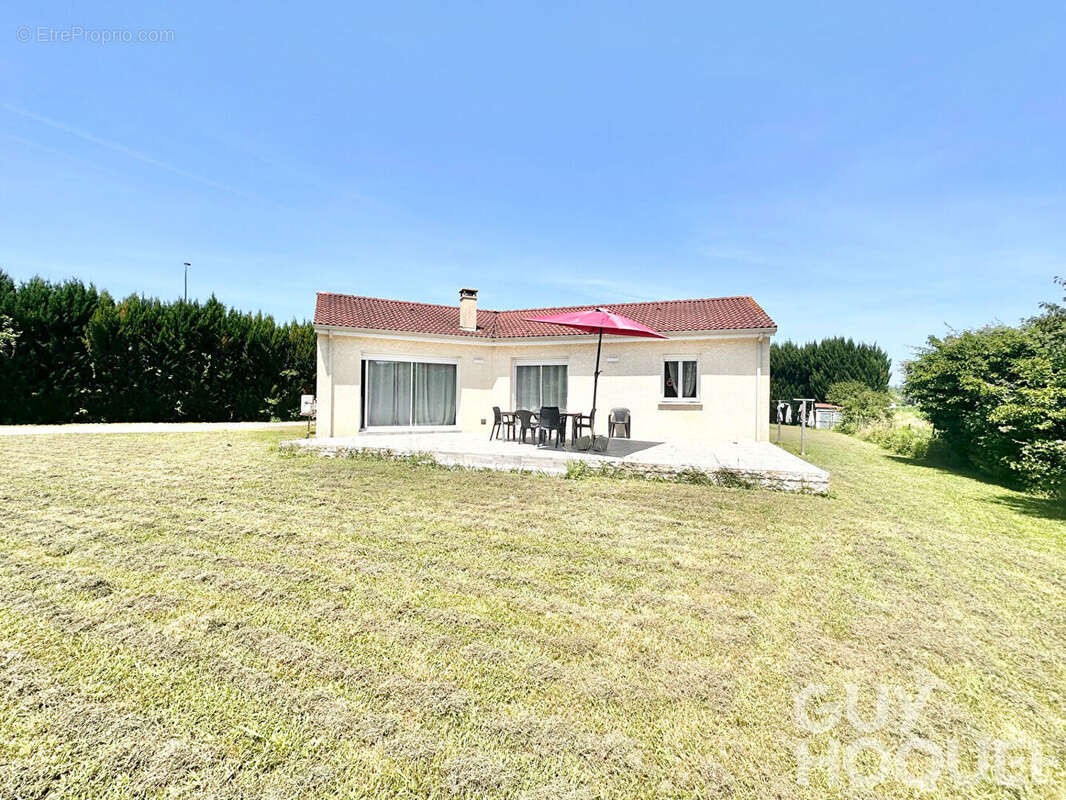 Maison contemporaine de 106 m² proche d'ORTHEZ - photo 2