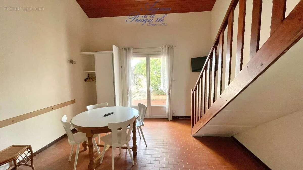 Appartement à HYERES