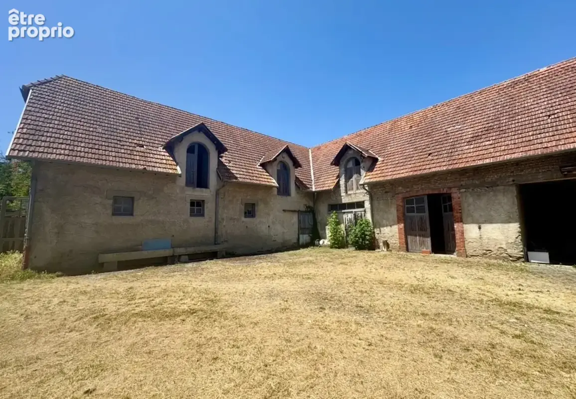 Tarbes – Propriété de caractère avec maison de 184 m² à rénover et près de 1 800 m² de bâtis - photo 5