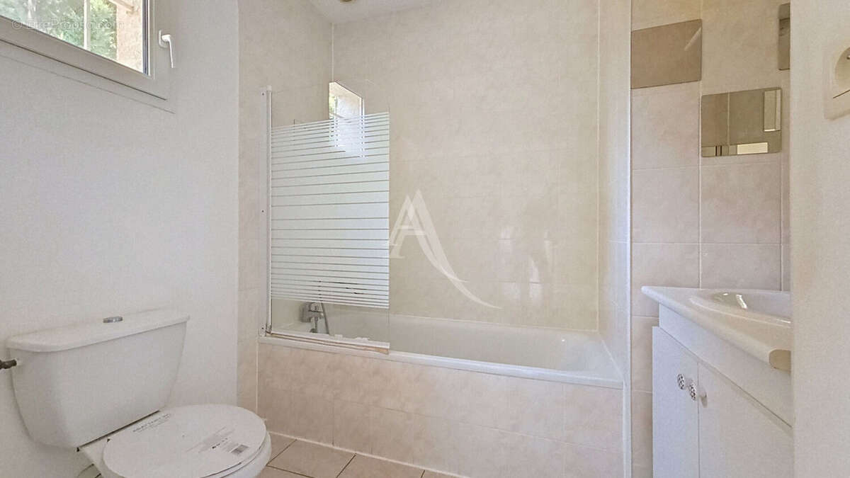 Gratentour centre , villa T3 - photo 6