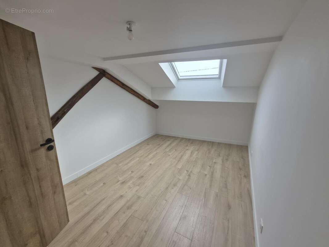 Maison à CHOLOY-MENILLOT