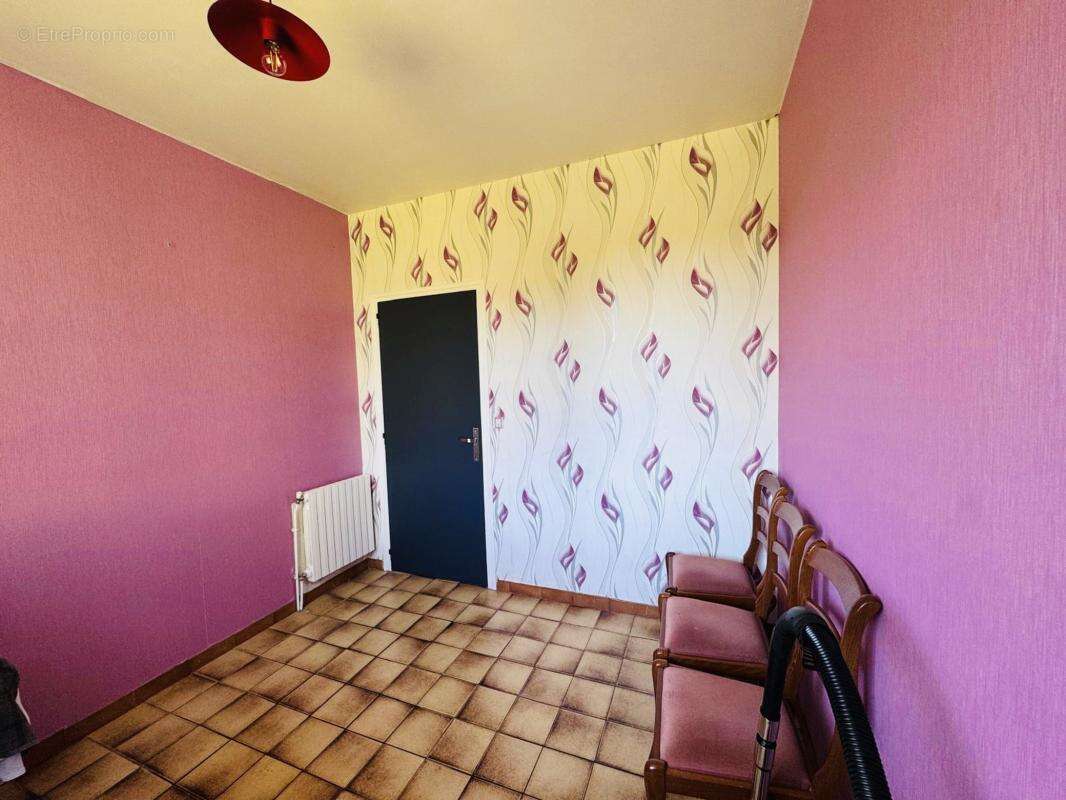 Maison à SAINT-JUST-LE-MARTEL