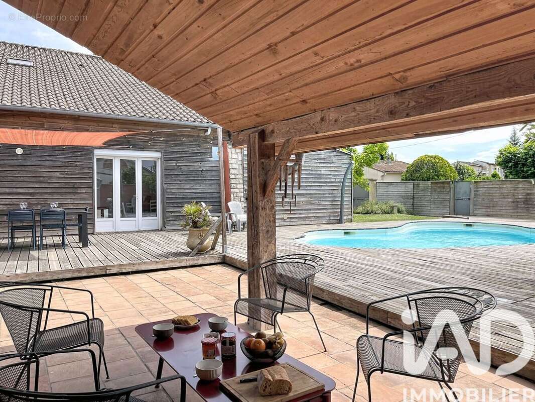 Maison 324 m² à Montauban  - photo 5
