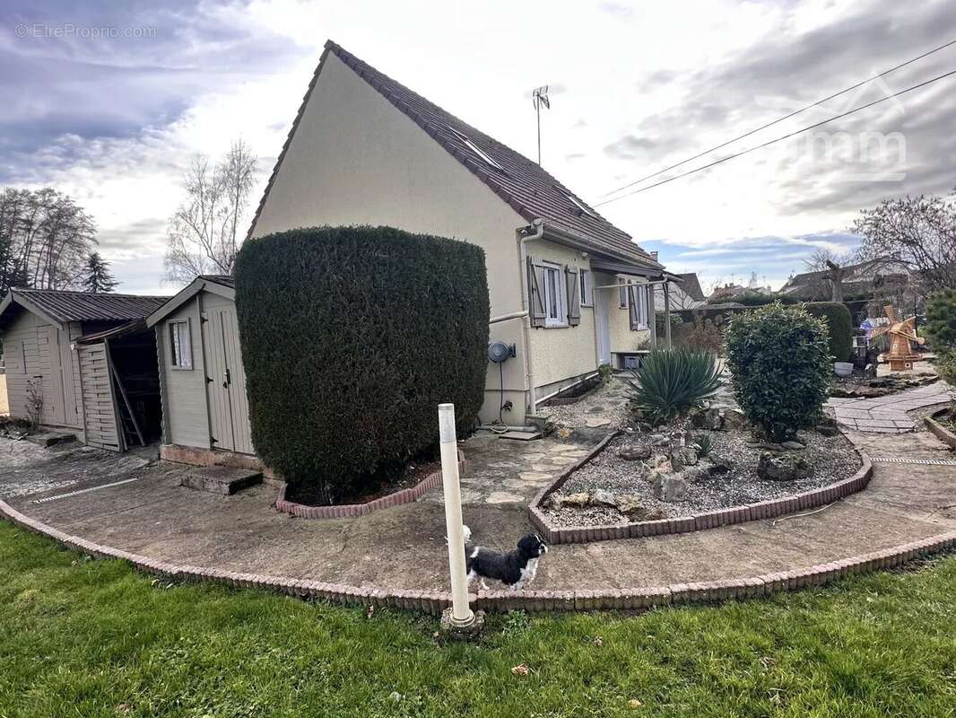 Maison à CONGIS-SUR-THEROUANNE