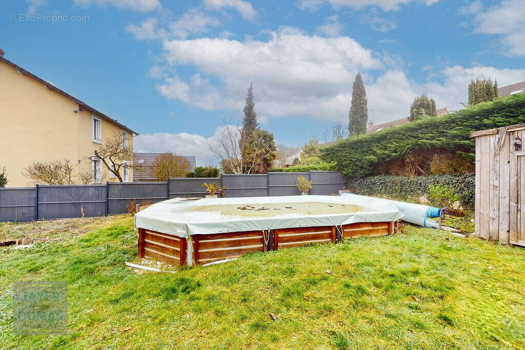 CHALON-SUR-SAONE - Belle maison au calme avec Garage et Piscine - - photo 12