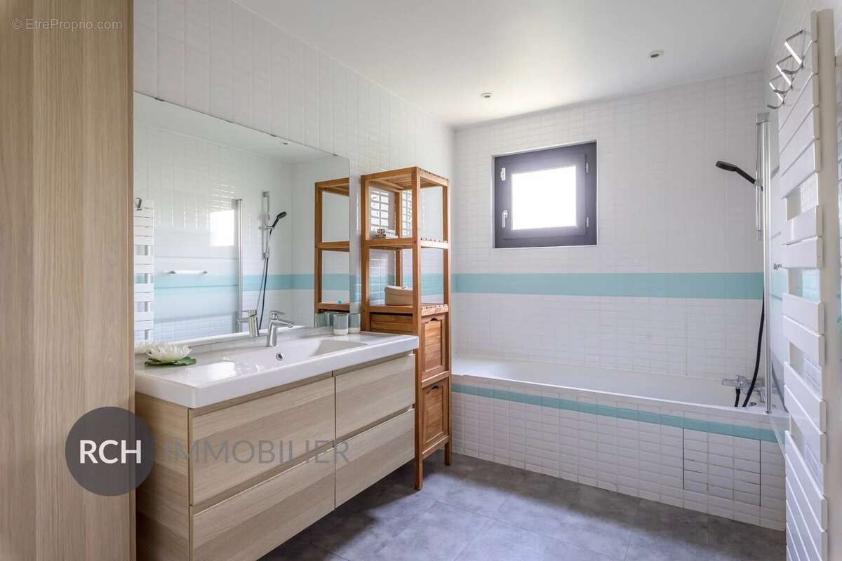 Maison à MONTFORT-L&#039;AMAURY