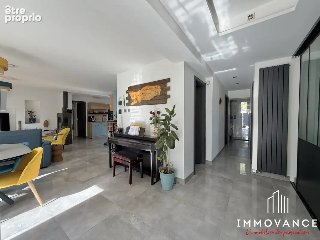 Maison 7 pièces 174 m² à vendre à Saint-Bres (34670) - photo 7