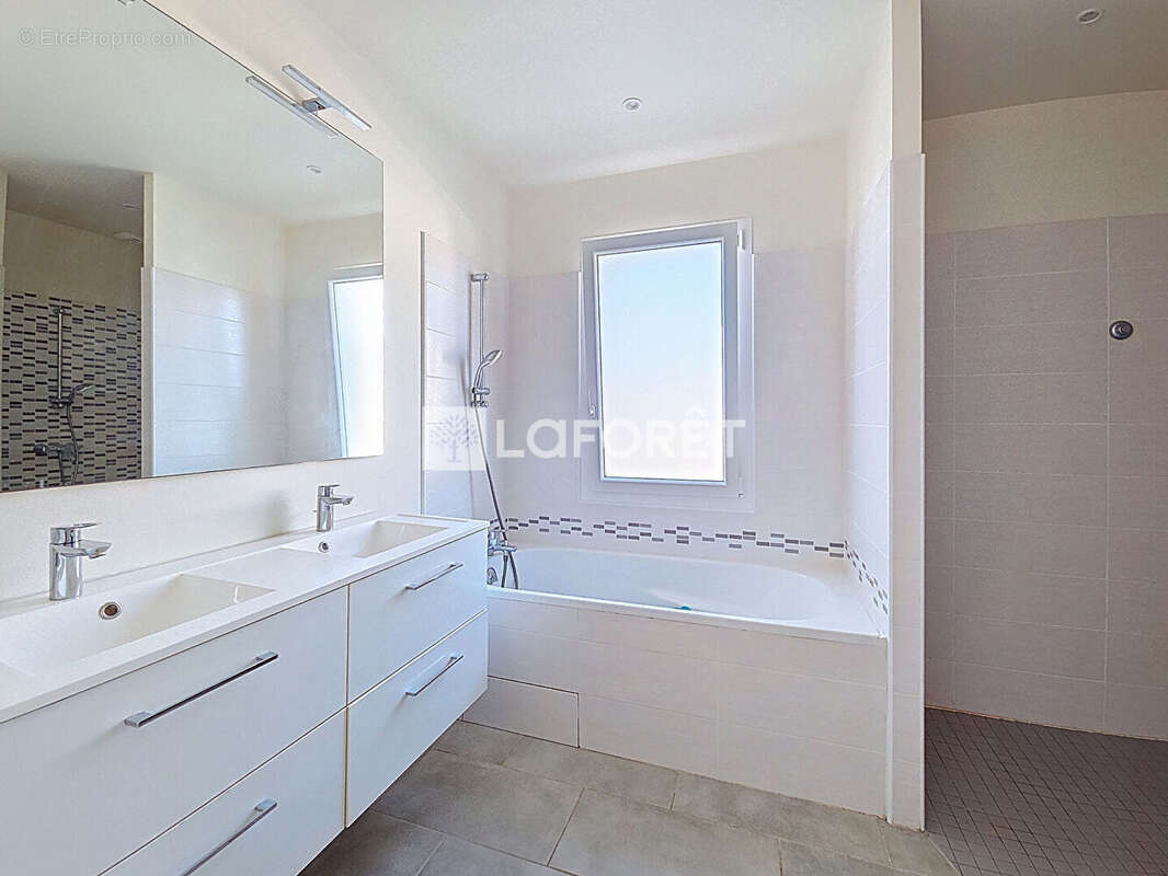 Maison à SALIES-DE-BEARN