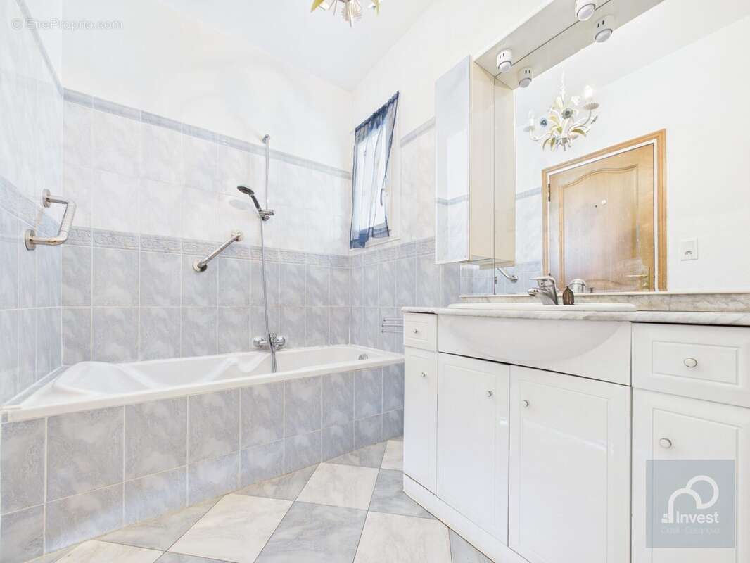 Maison 140 m² à Ajaccio  - photo 9