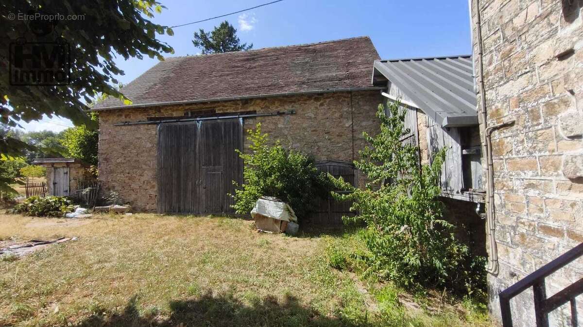 n°3 - Maison à SAINT-PRIEST-LIGOURE