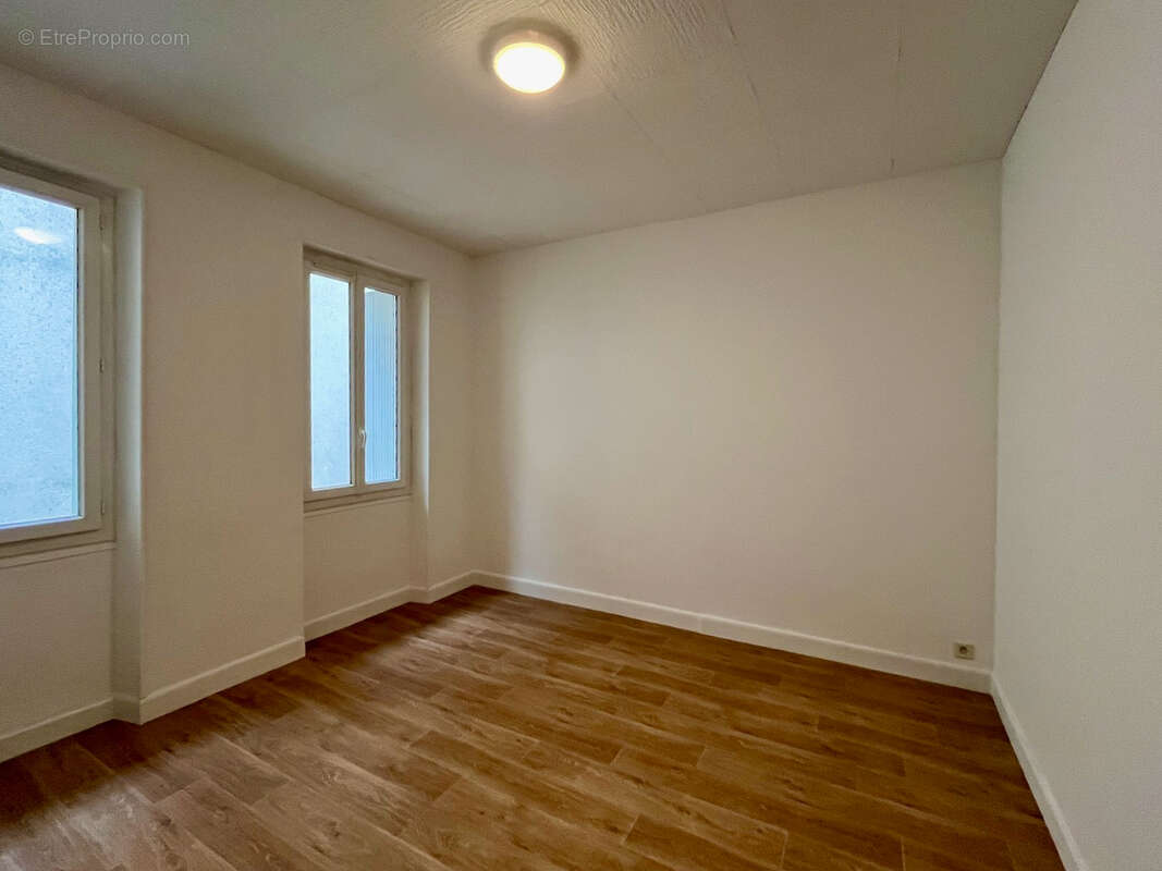 Appartement à SAINTE-LIVRADE-SUR-LOT