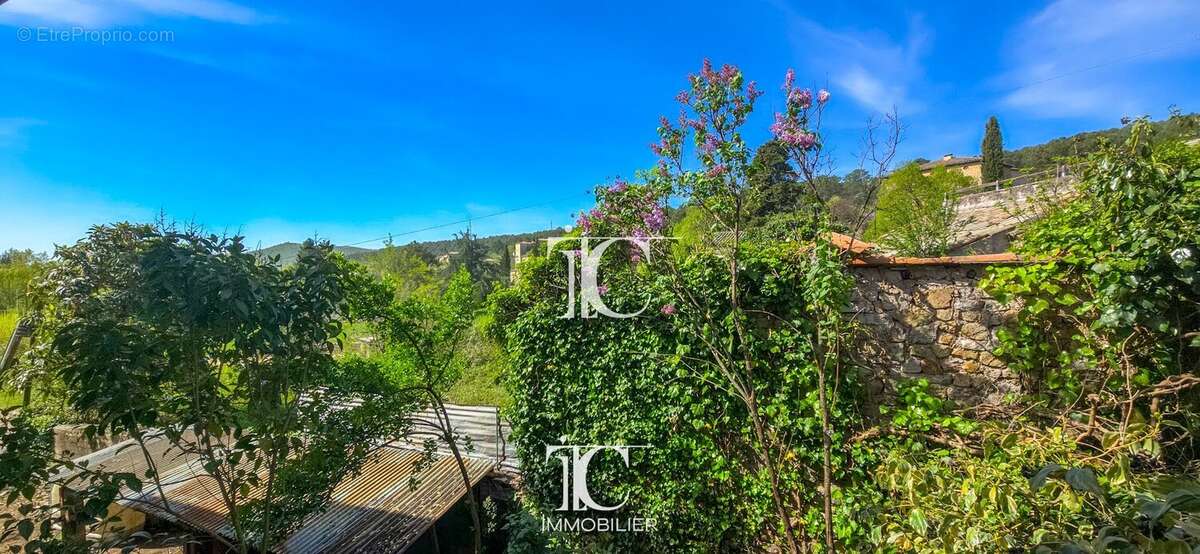 Maison à SAINT-PAUL-LE-JEUNE