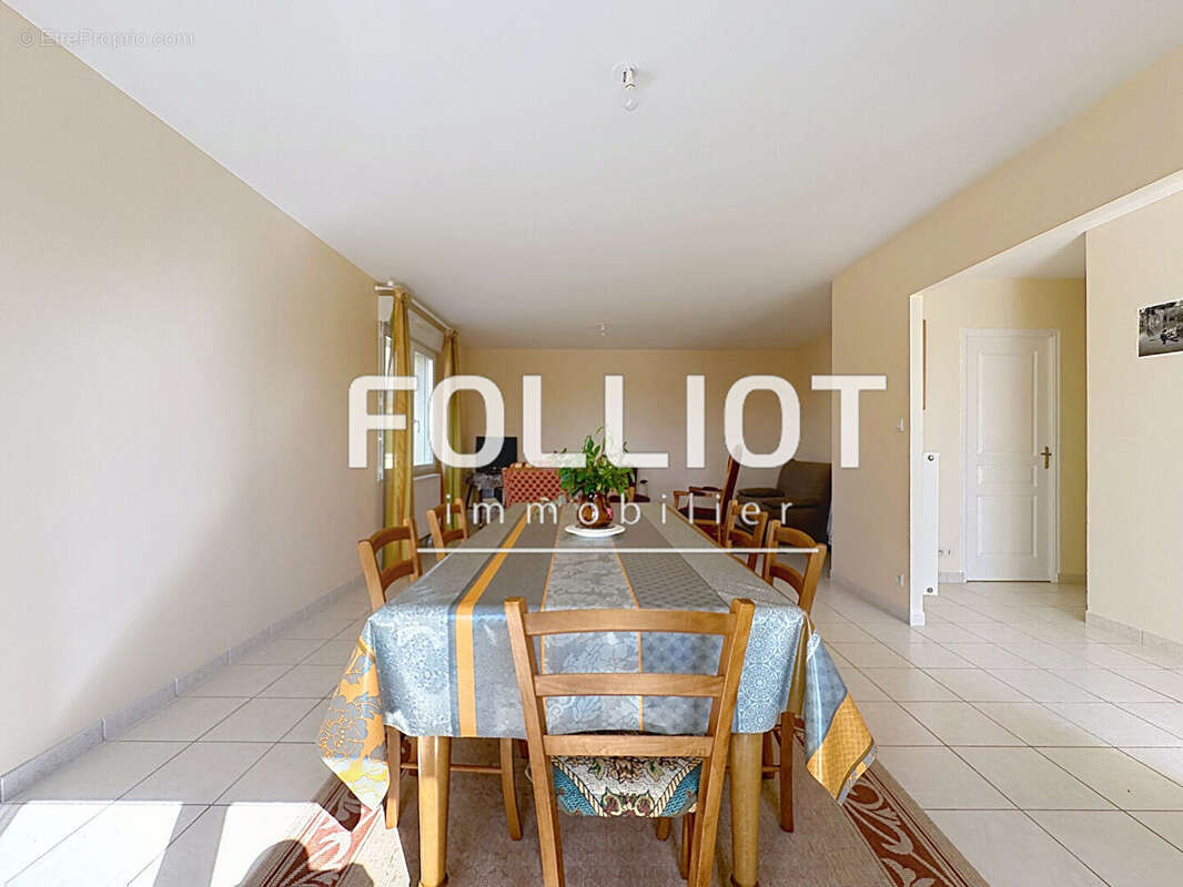 Maison Donville Les Bains 4 pièce(s) 111 m2 - photo 4