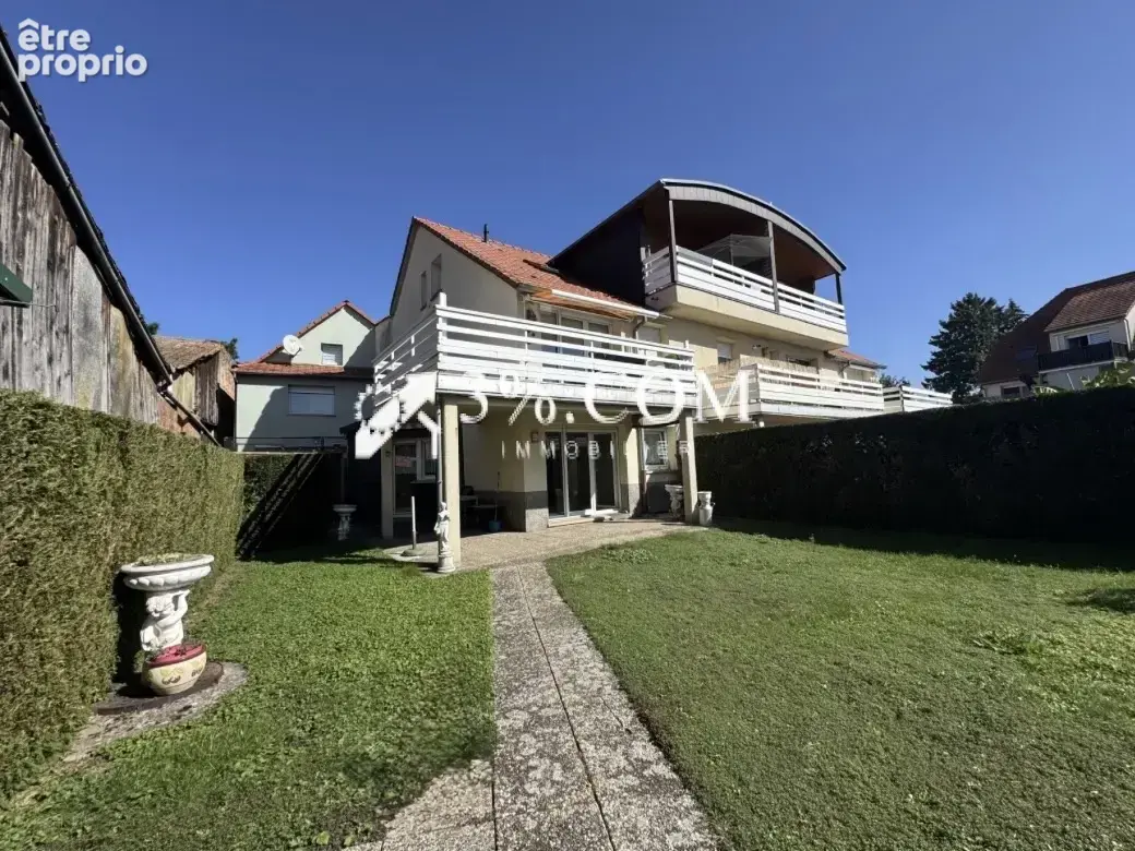 3%COM Beau F3  avec jardin de 134m2 + double garage - photo 2