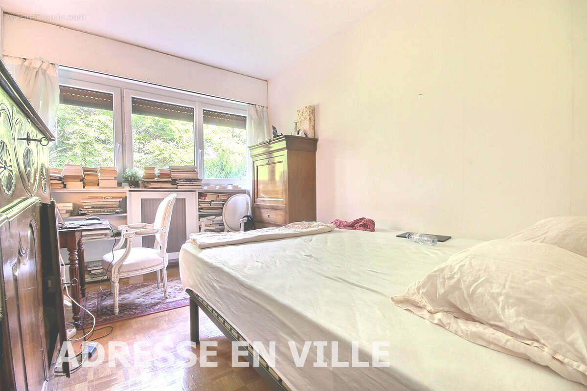 Appartement à LEVALLOIS-PERRET