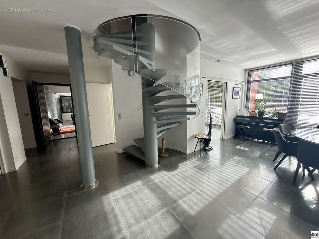 Maison à MONTLIGNON