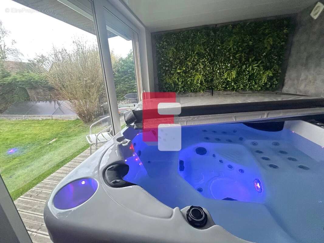 Maison à COURTERANGES