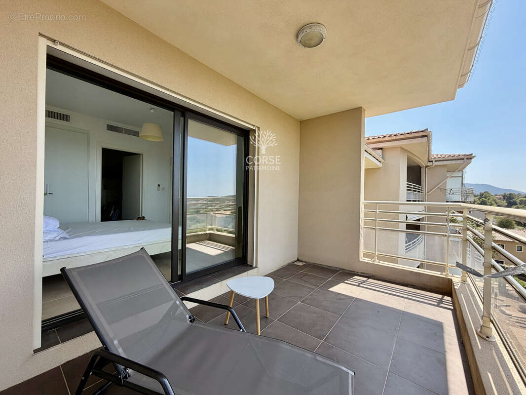 Superbe appartement 4 pieces, dernier etage, vue mer, terrasses - 20110 propriano - photo 10