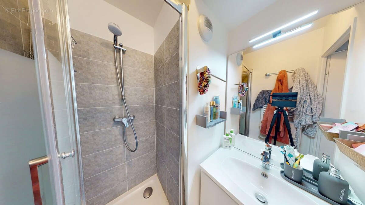 Appartement à CHALIFERT