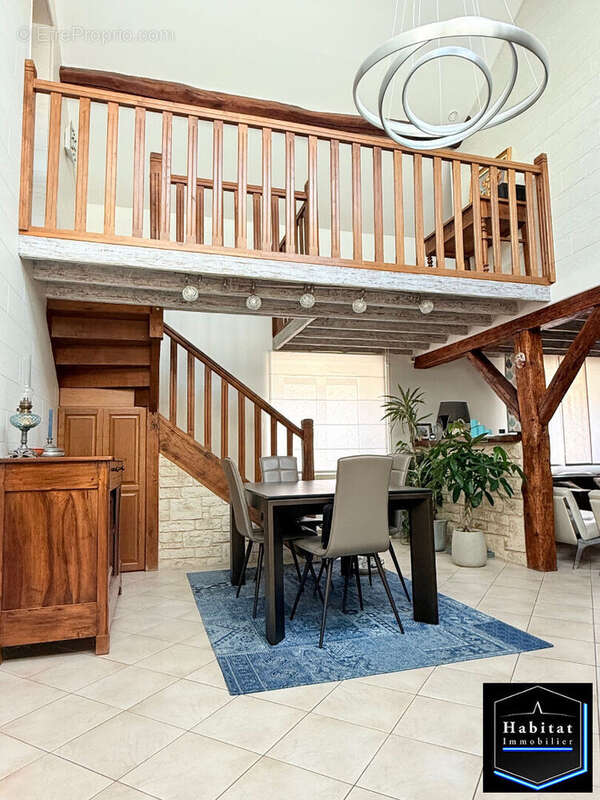 Maison à LE PLESSIS-BELLEVILLE