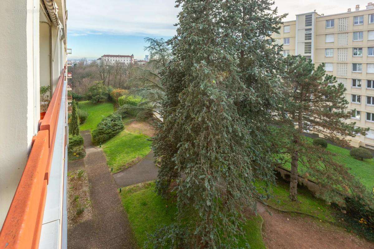 Appartement à CALUIRE-ET-CUIRE