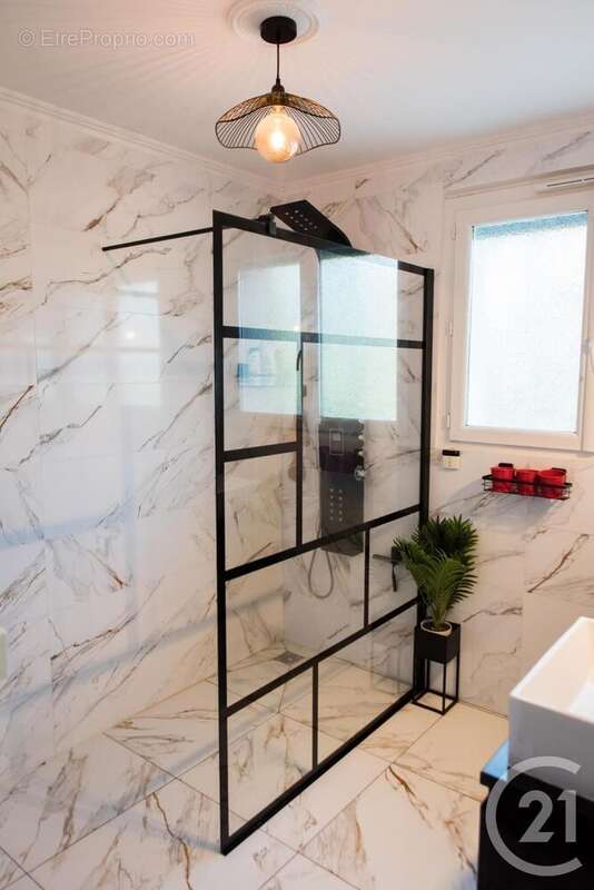 Maison à SATHONAY-CAMP