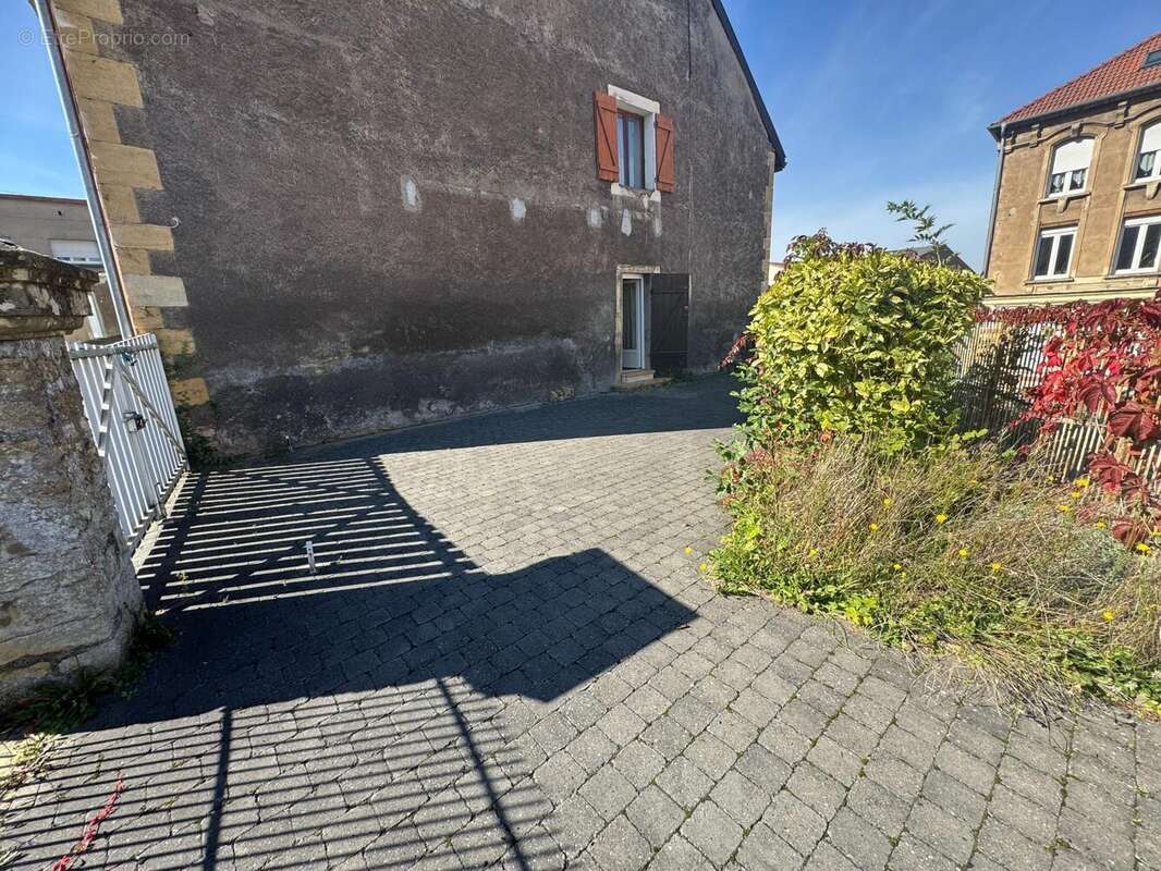 Photo 2 - Maison à LONGLAVILLE