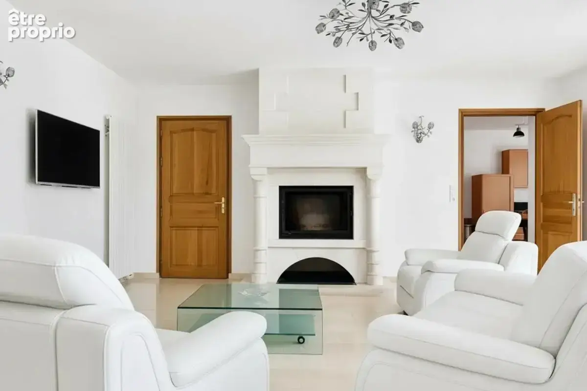 Maison de 5 pièces de 195 m² à Mesland - photo 4
