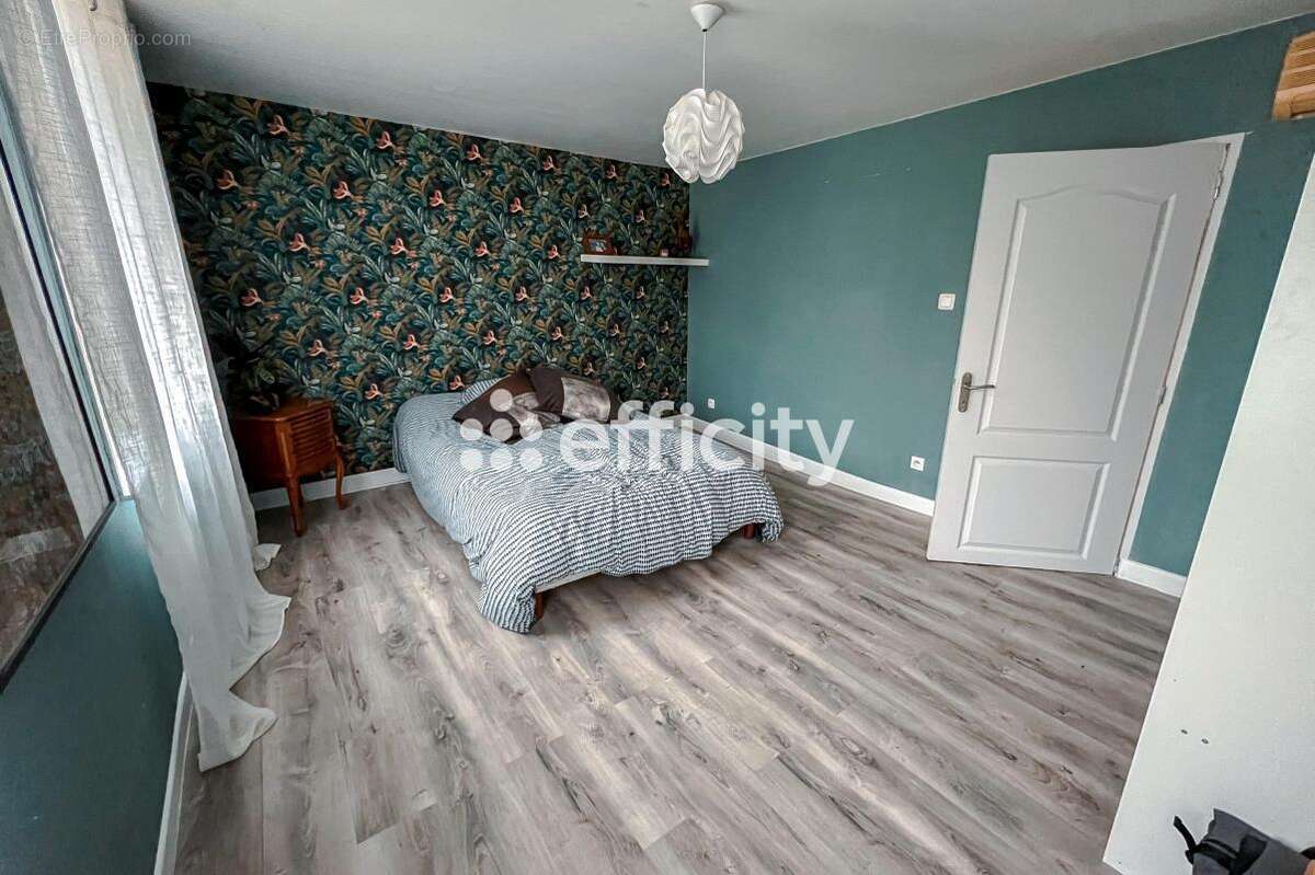 Maison à SUS-SAINT-LEGER