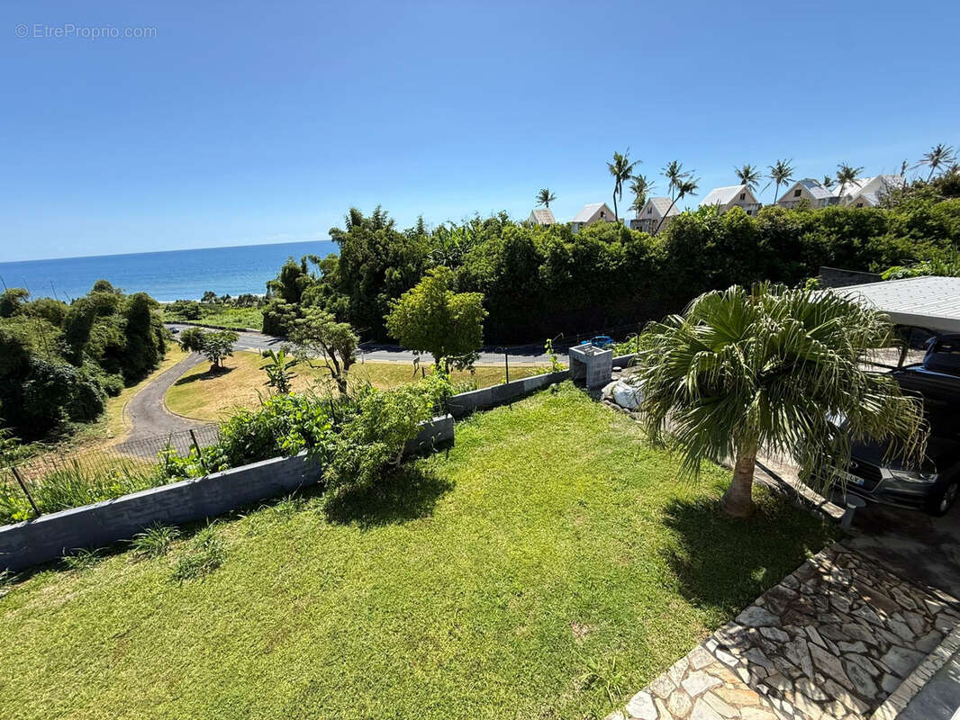 Maison à SAINT-BENOIT