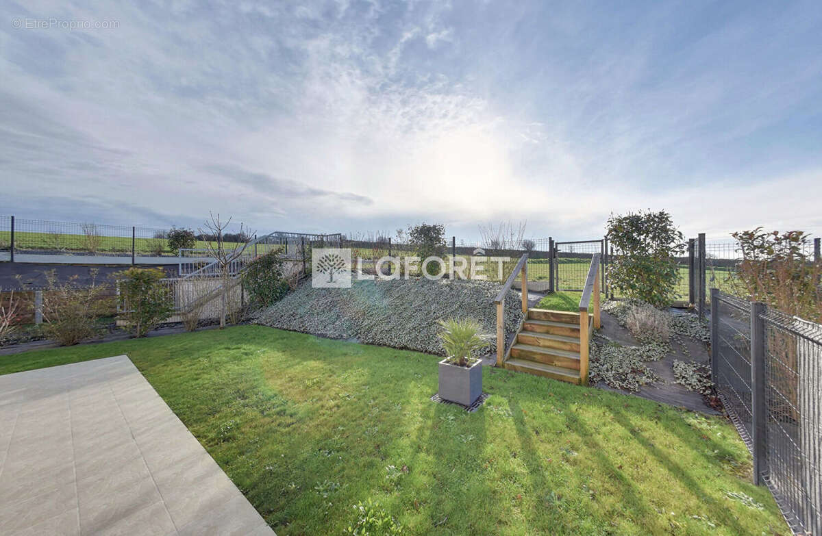 Appartement à FLEURY-SUR-ORNE