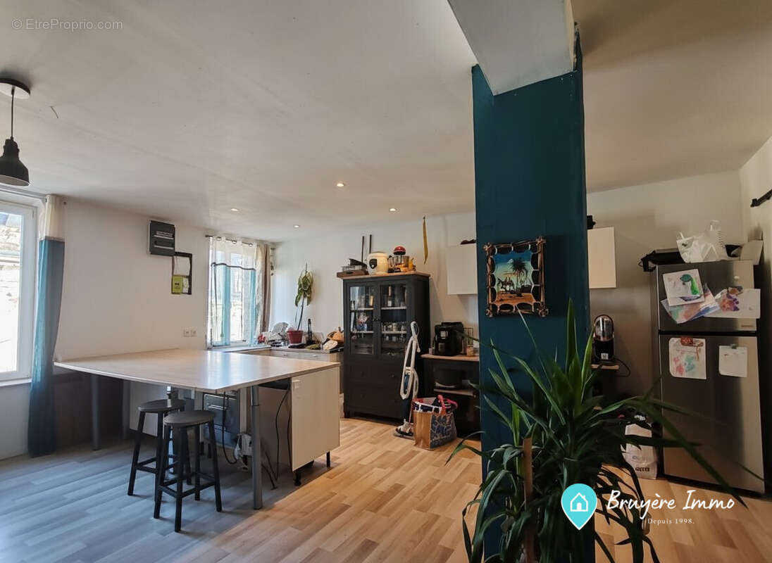 Appartement à FOURMIES