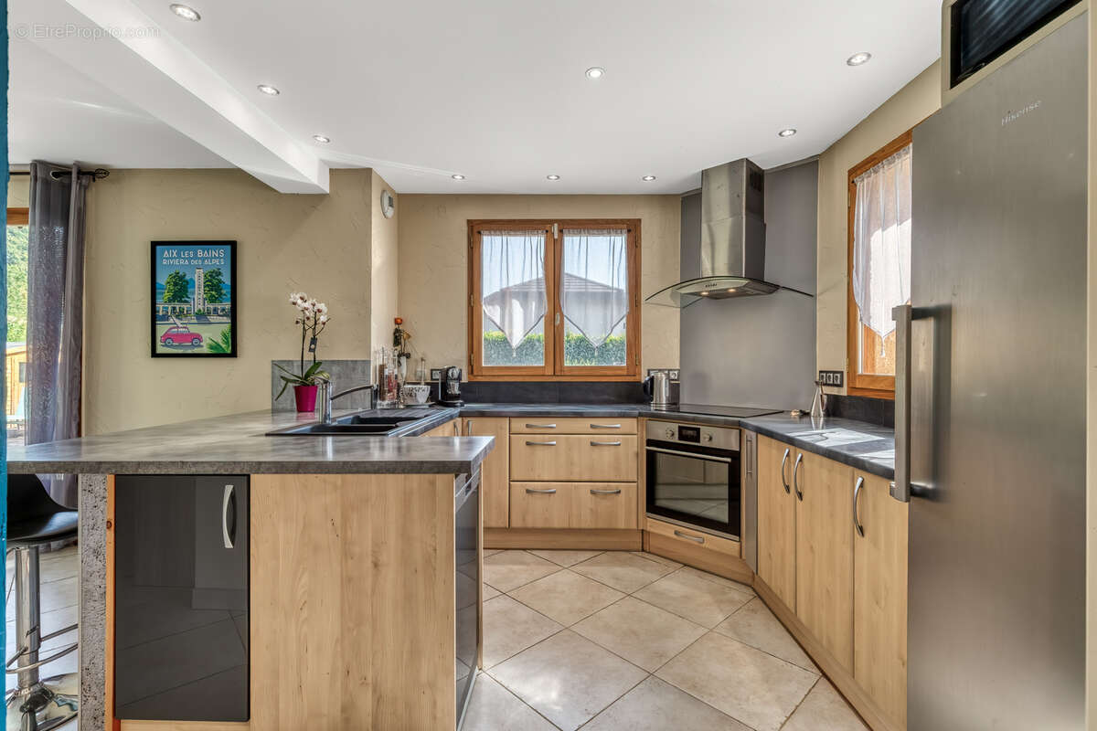 Maison à SAINT-PIERRE-DE-CURTILLE