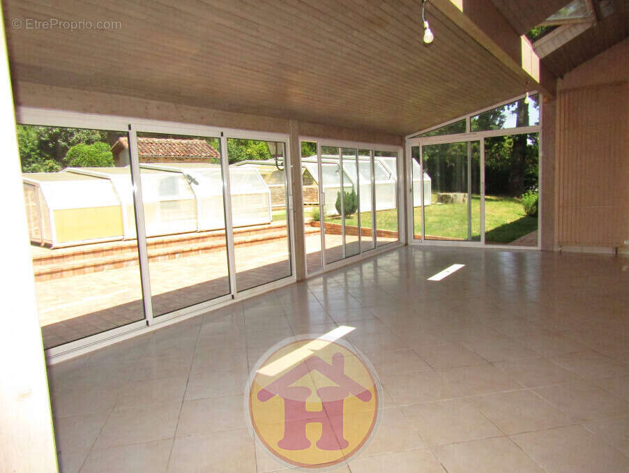 Maison à SAINT-VICTURNIEN