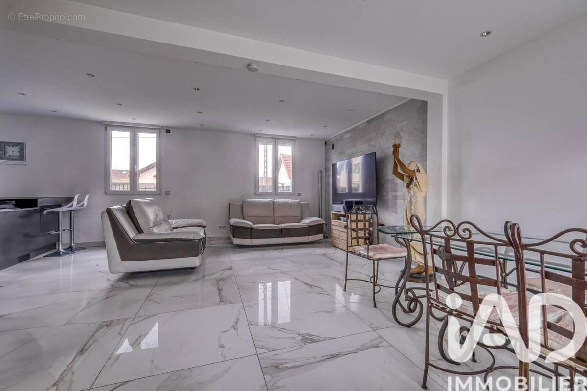 Photo 1 - Maison à MITRY-MORY